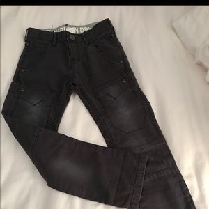 Tumble and dry blue jeans